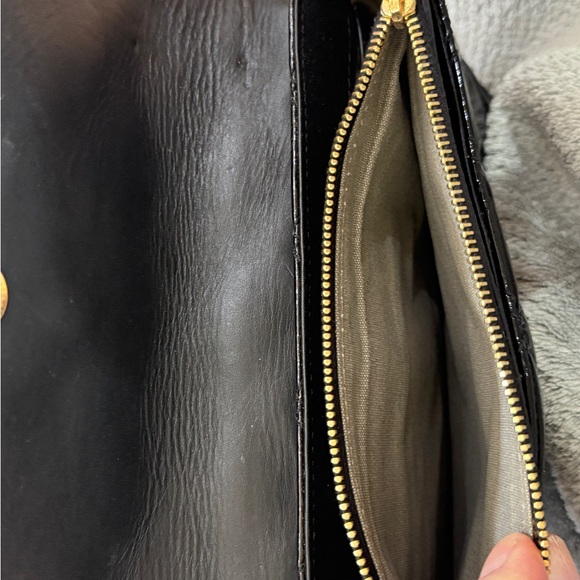 NWT Marc Jacobs Black Quilted Crossbody with Gold Chain - Picture 8 of 8